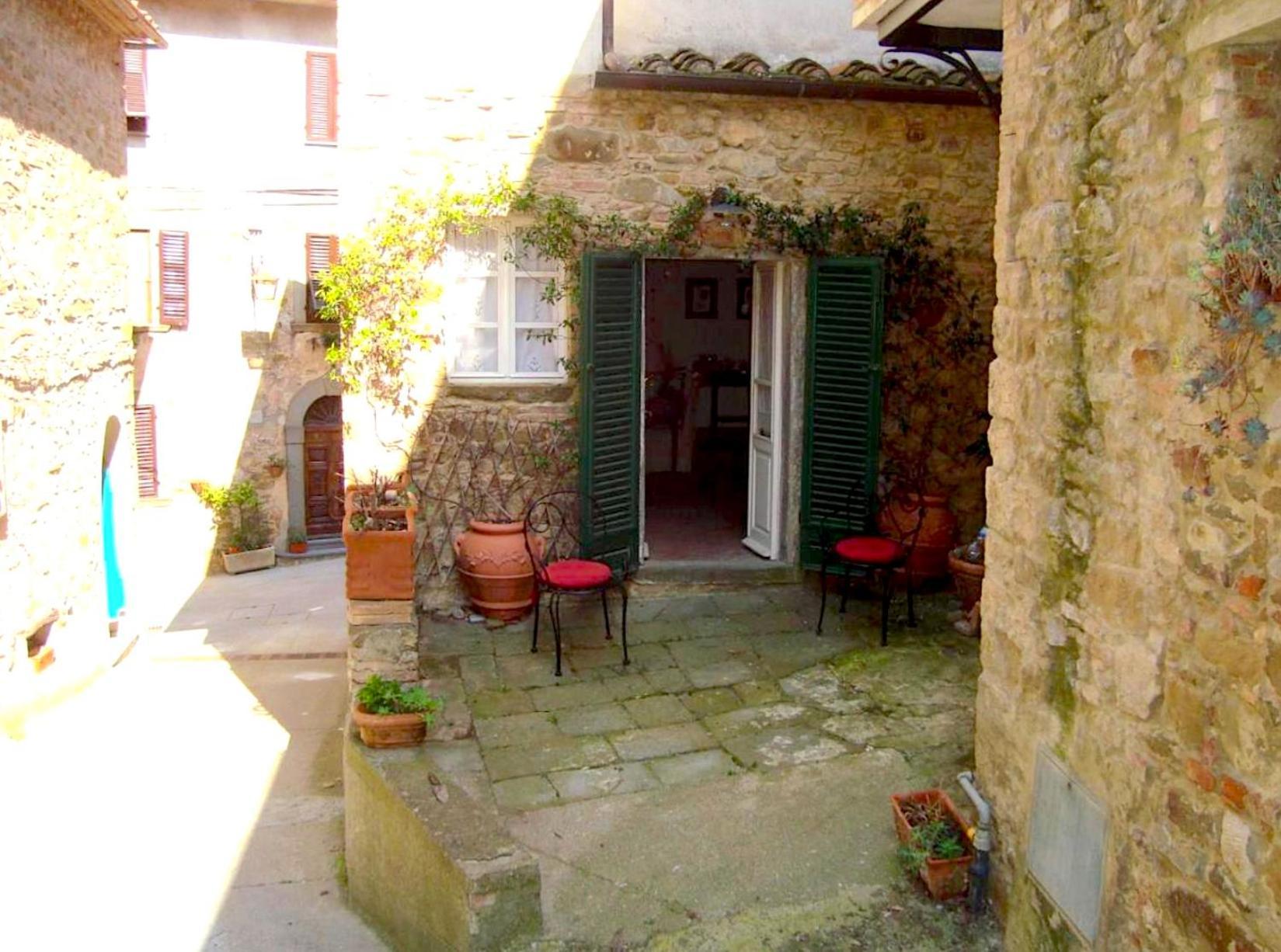 La Nella Appartement Chianni Buitenkant foto